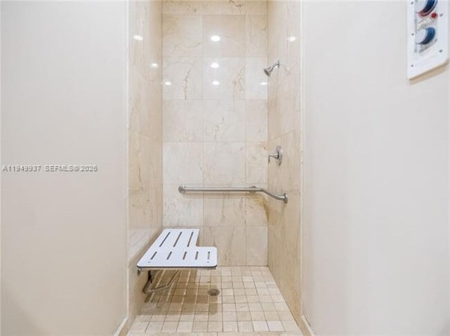 Building Photo - 7010 NW 106th Ave