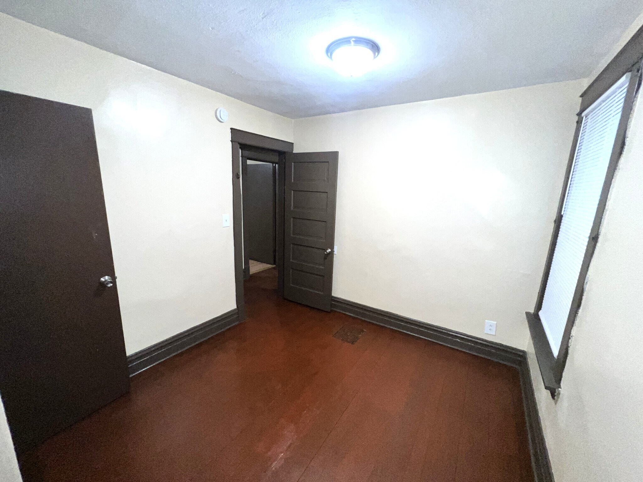 Building Photo - 12015 S Stewart Ave