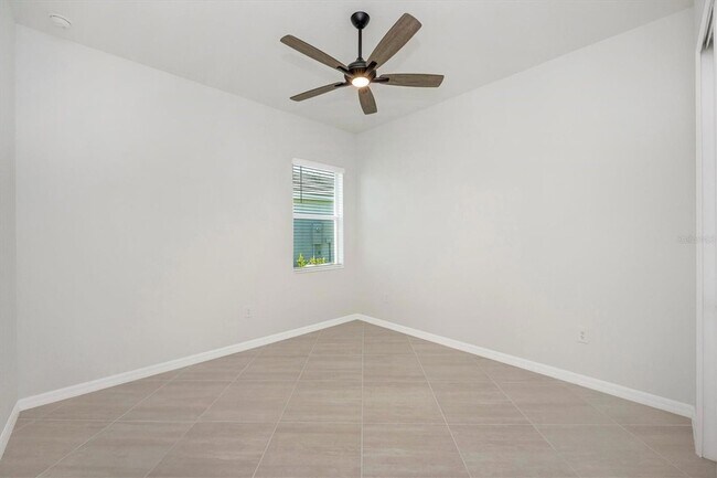 Building Photo - 12655 Wellen Golf St