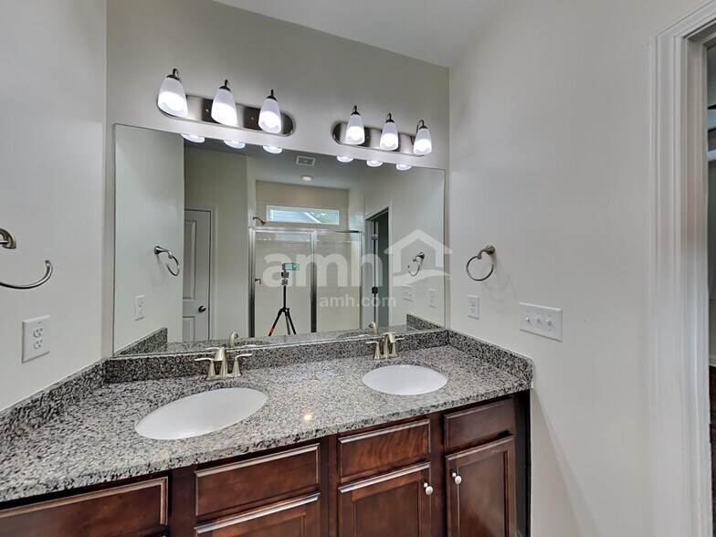 Building Photo - 2477 Napa Valley Dr