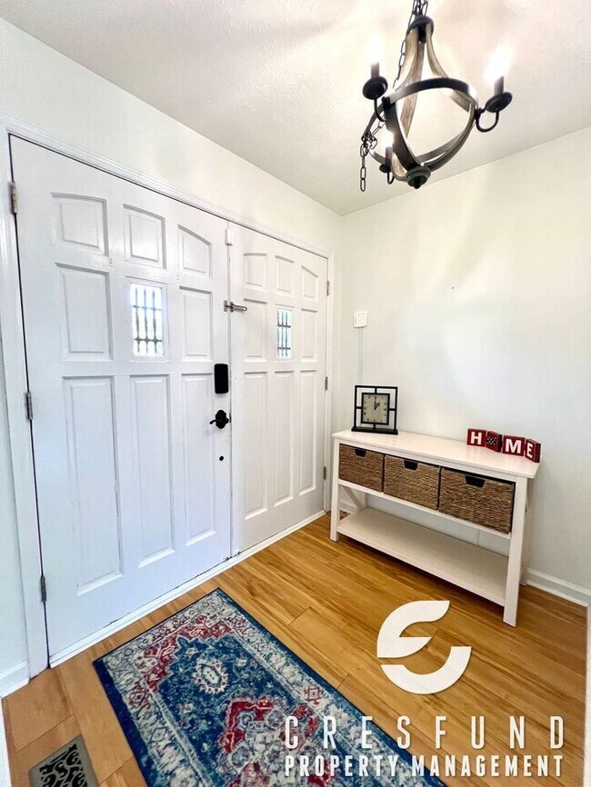 Building Photo - 4BR Coming Soon (May 15th or sooner)