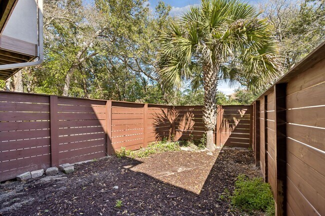 Building Photo - Steps to the Ocean! 3/3, 2198sq', Ocean View, Furnished