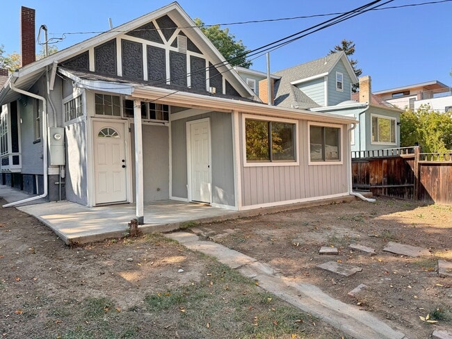 Building Photo - 3250 Meade St