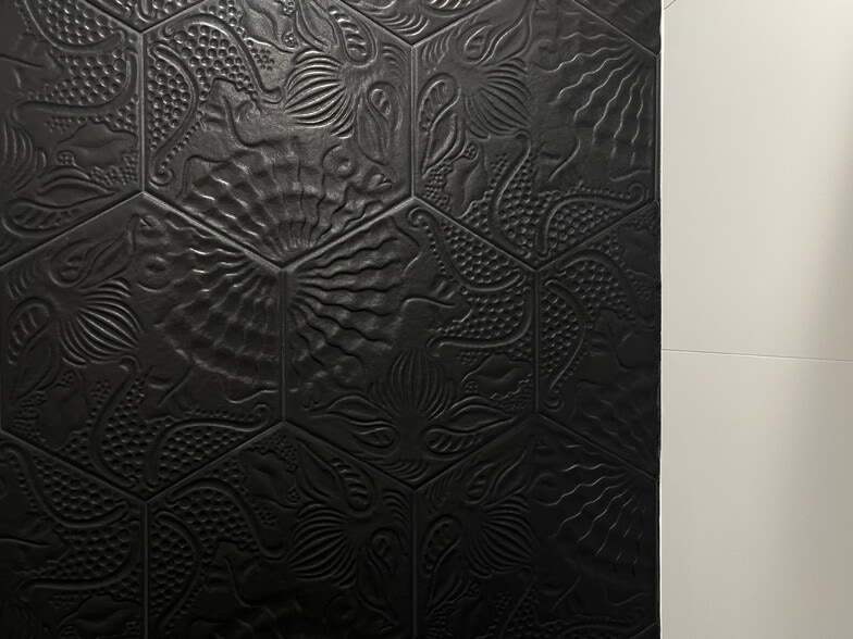 Designer, porcelain tile from Spain - 9047 Langdon Ave