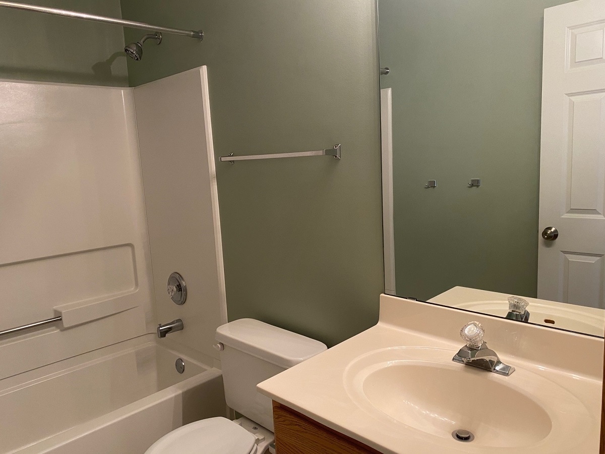 Building Photo - 7874 Garland Ln N