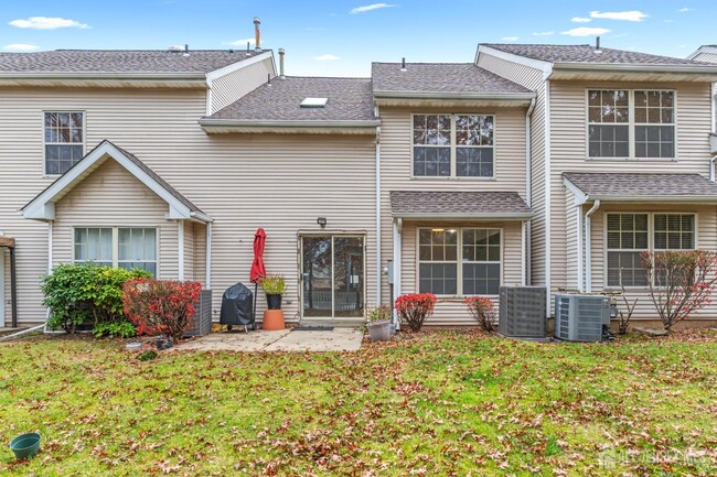 Building Photo - 155 Salem Rd