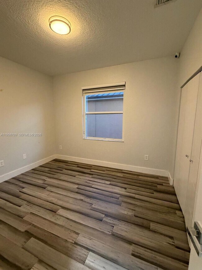 Building Photo - 5455 SW 191st Terrace