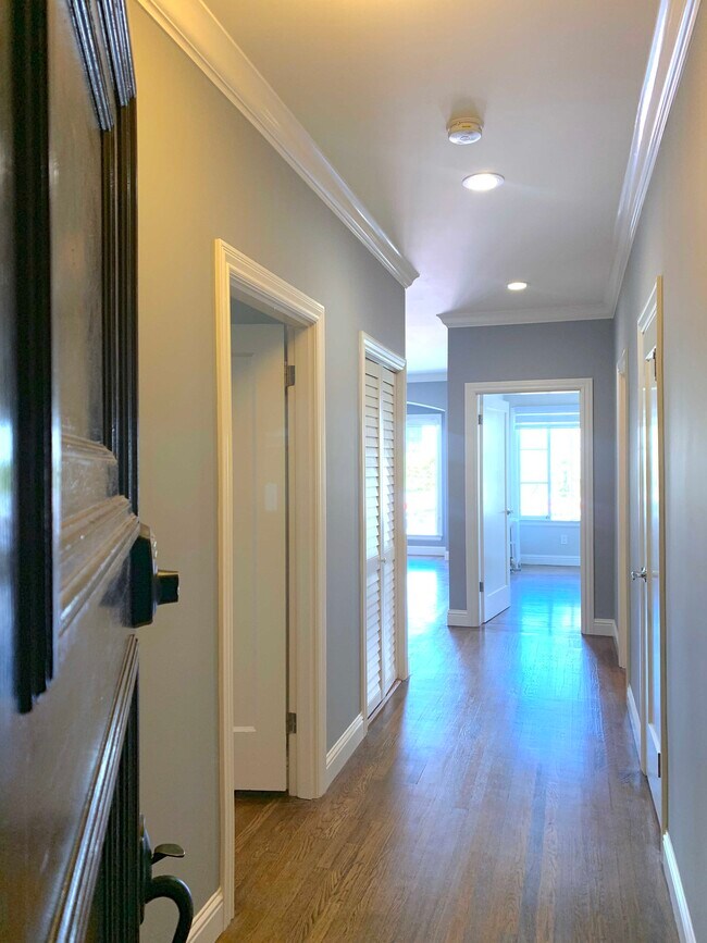 Building Photo - 3535 Fillmore St