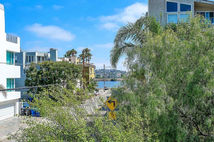 Building Photo - 29 Yawl St