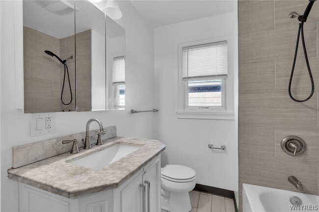Building Photo - 69 W Northrup Pl