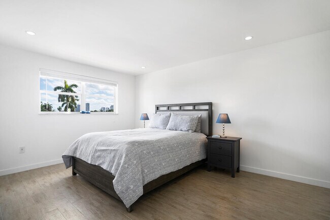 Building Photo - 1605 Pennsylvania Ave