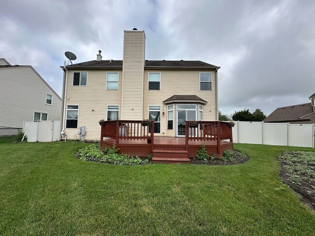 Building Photo - 227 Butler Dr