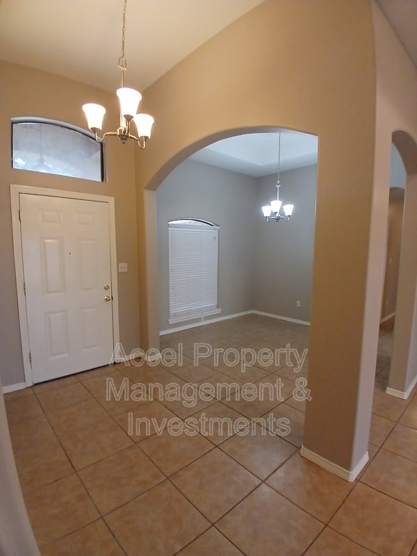 Building Photo - 3216 Ginger Ave