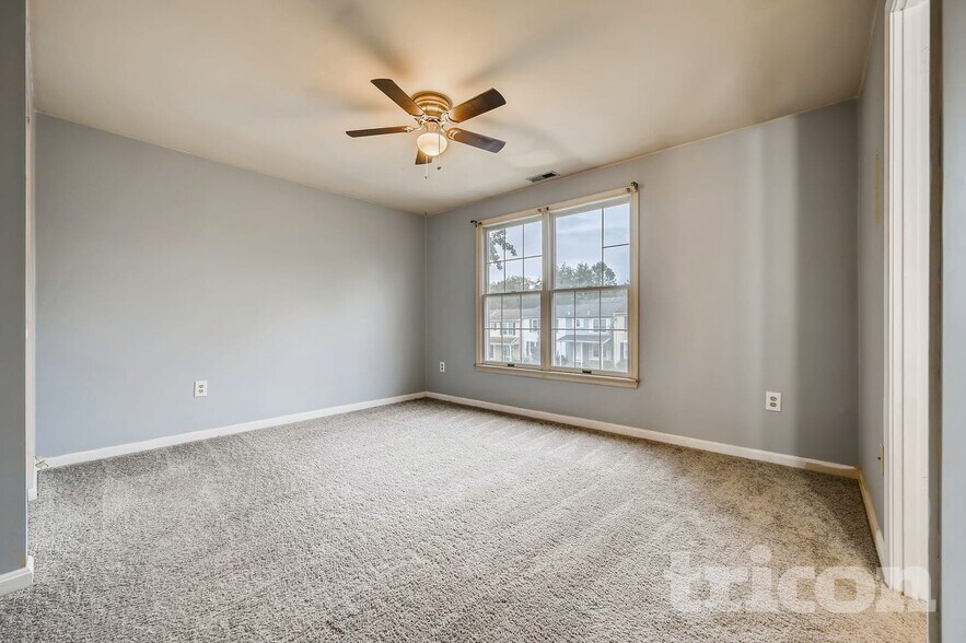 Building Photo - 13 Craftsman Ct