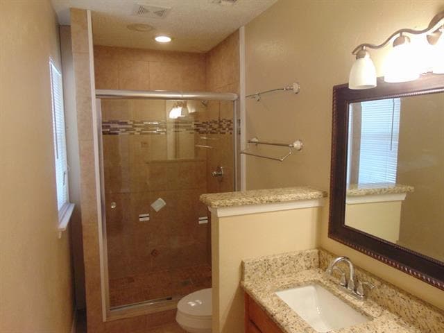 Building Photo - 2114 E Park Row Dr