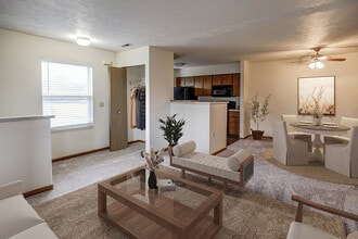 Building Photo - Amberwood Place