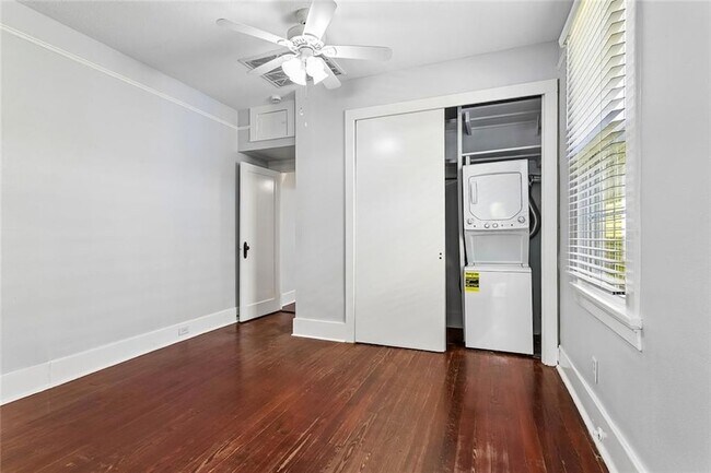 Building Photo - 619 Ninth St