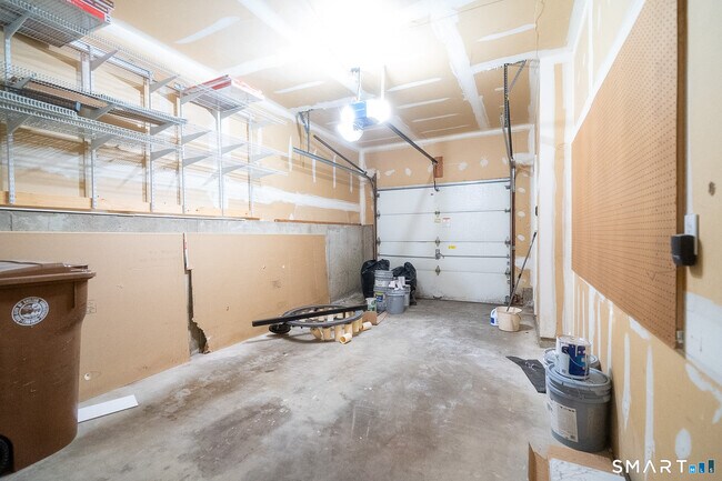 Building Photo - 39 Coram Rd