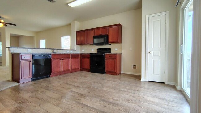 Building Photo - 13601 Coomer Path