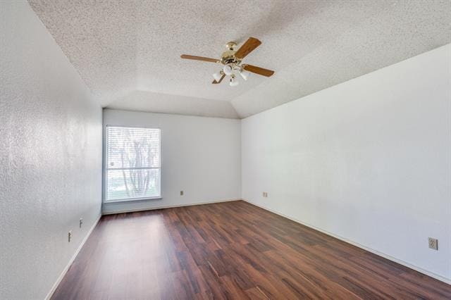 Building Photo - 5520 Creekridge Dr