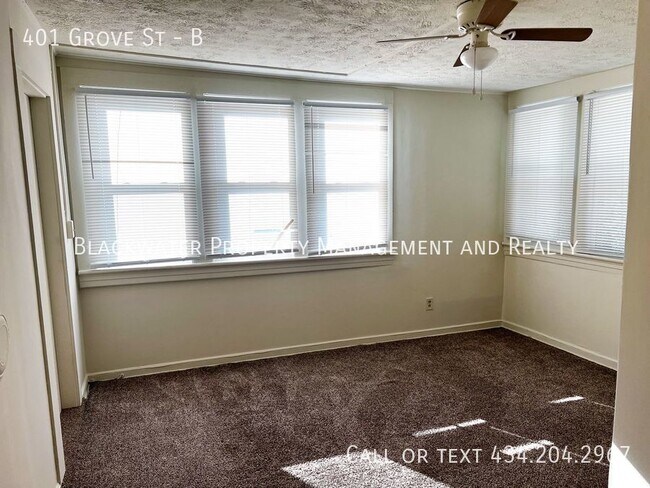 Building Photo - 401 Grove St