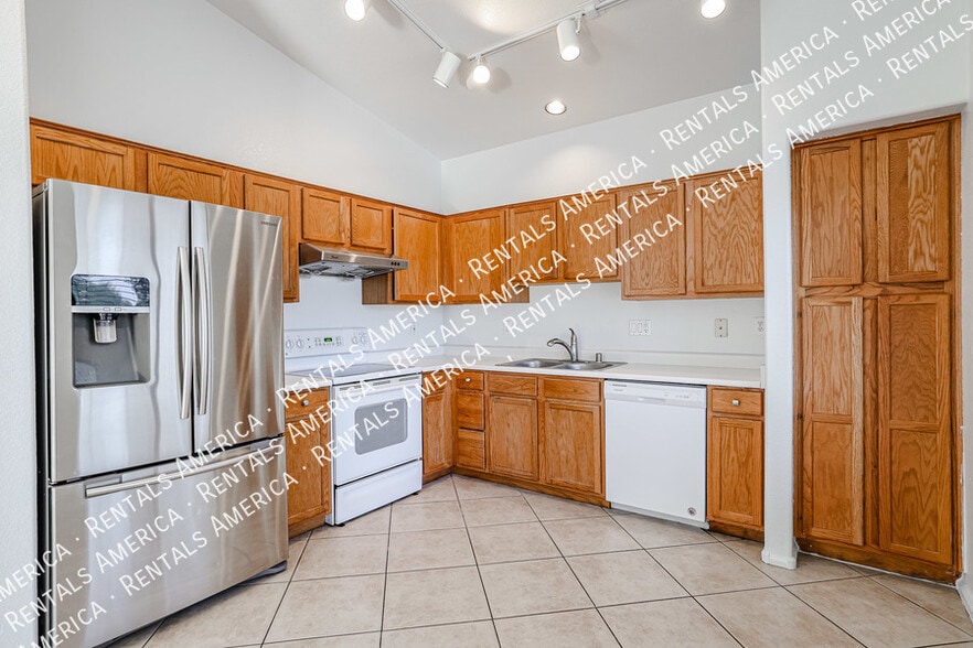 Building Photo - 20412 N 32nd Pl