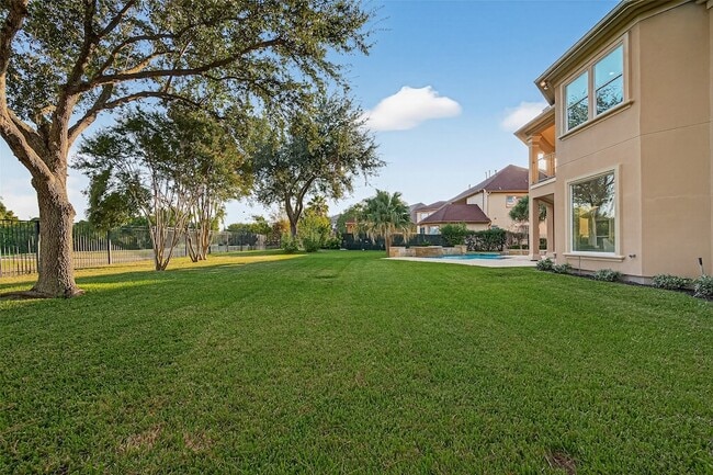 Building Photo - 23003 Two Harbors Glen St