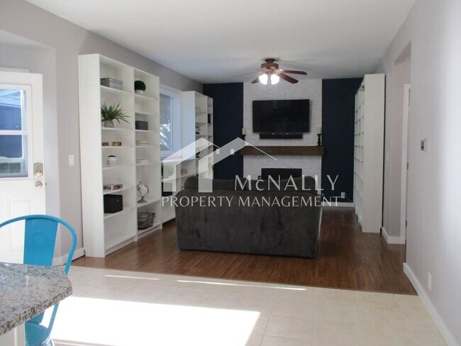 Building Photo - Modern 3-Bedroom, 2.5 Bath Home in a Point Richmond Ridge Cul-de-Sac