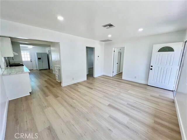 Building Photo - 12987 Correnti St