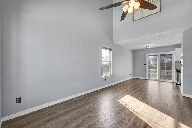 Building Photo - $1,995.95 - 3 Bedrooms, 2 Bathrooms, Single Family Home with Fenced Yard!