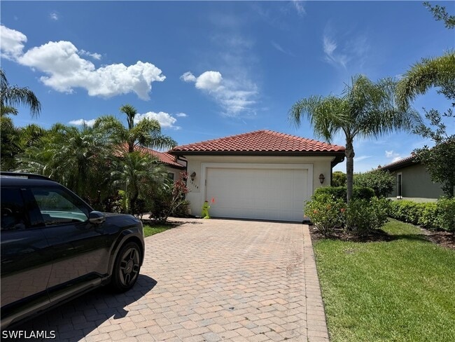 Building Photo - 10124 Belcrest Blvd