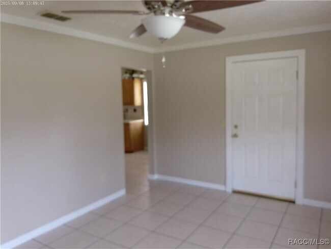 Building Photo - 1467 N Paul Dr