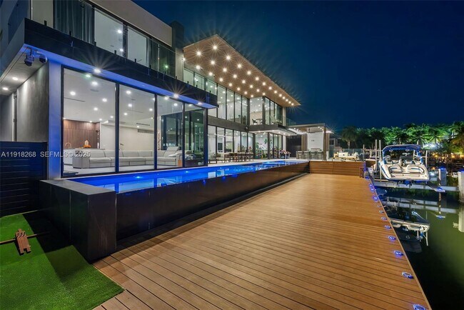 Building Photo - 1102 Washington St