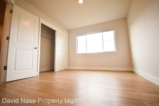Building Photo - 4 br, 3.5 bath House - 17022 SW Lemongrass...