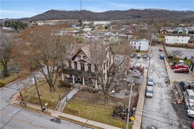 Building Photo - 135 Affinity Dr