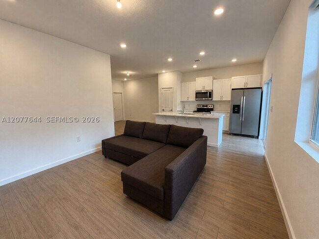 Building Photo - 1763 SE 8th Pl