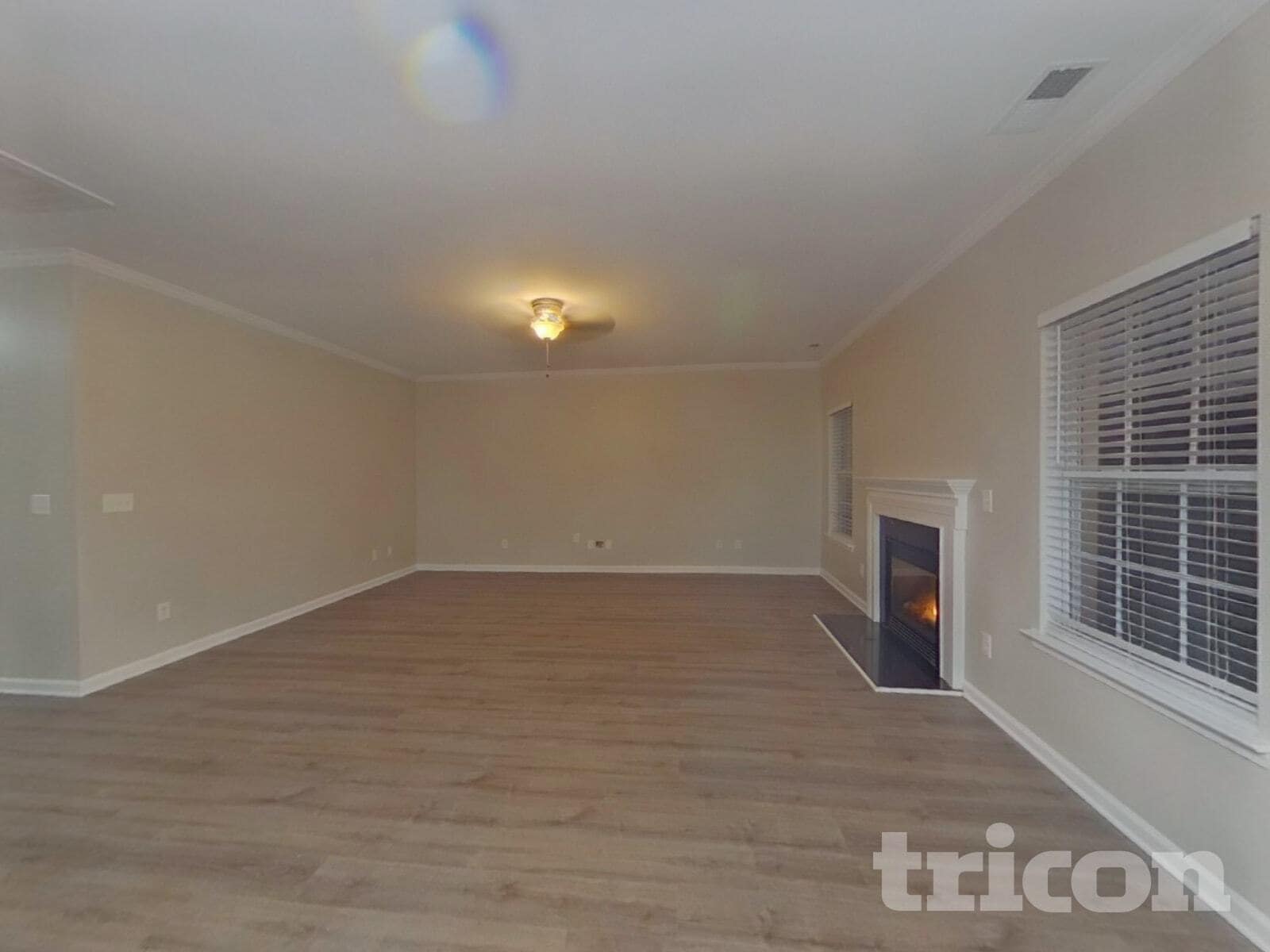 Building Photo - 215 Harrowfield Heights