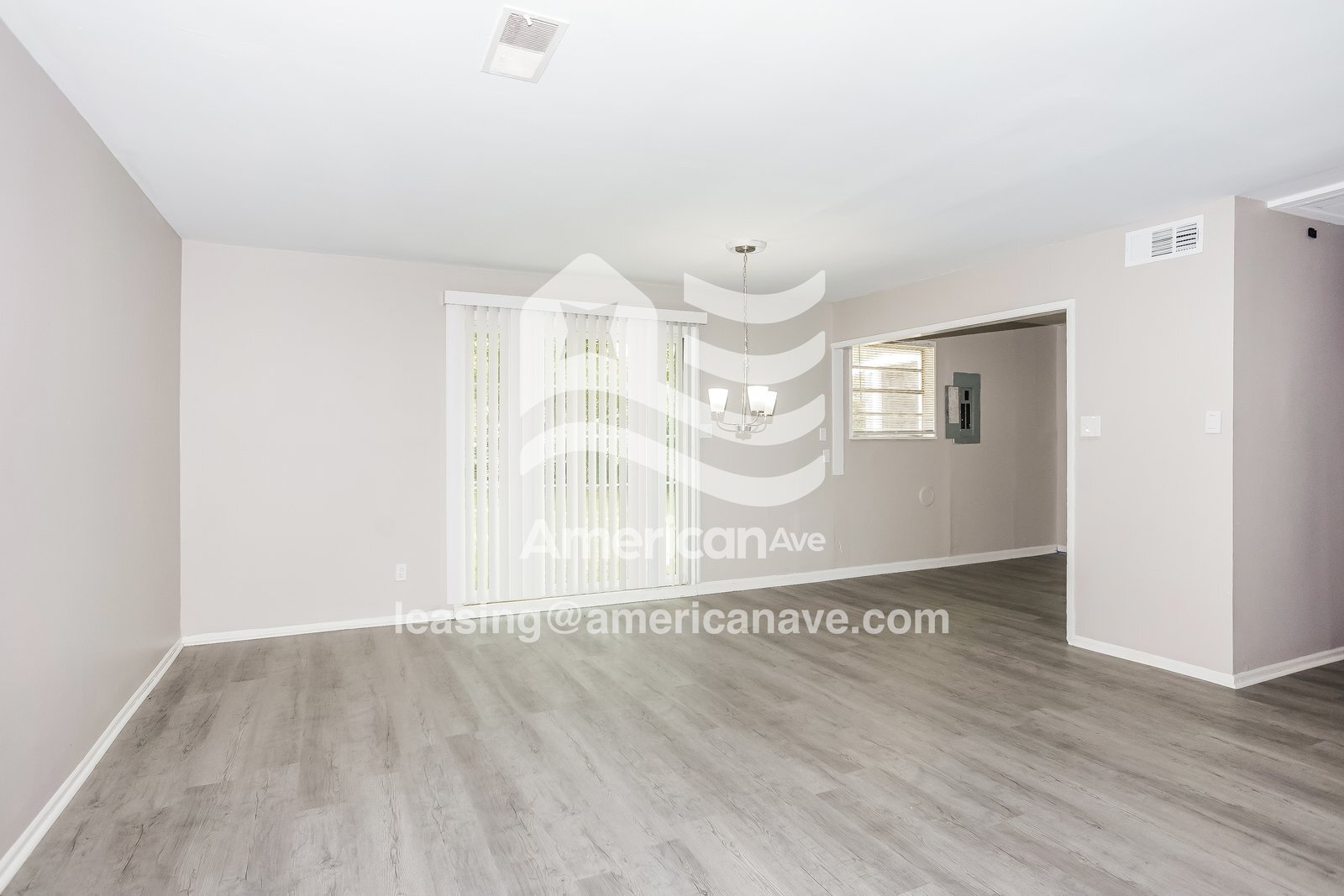 Building Photo - 618 Yates St NE