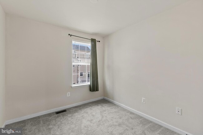 Building Photo - 7035 Southmoor St