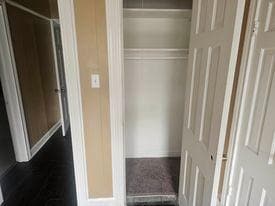 Building Photo - 511 S Lutterloh Ave