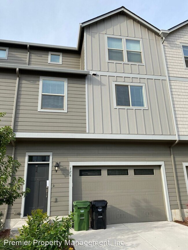 Building Photo - 3 br, 2.5 bath House - 176 Loganberry Ct