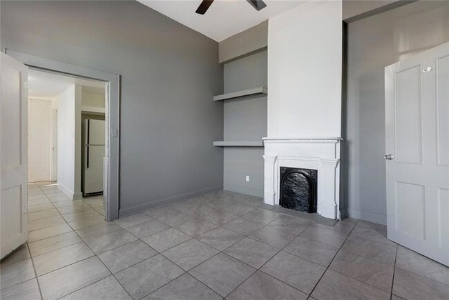 Building Photo - 1839 Touro St