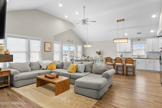 Building Photo - 1260 Pensacola Rd