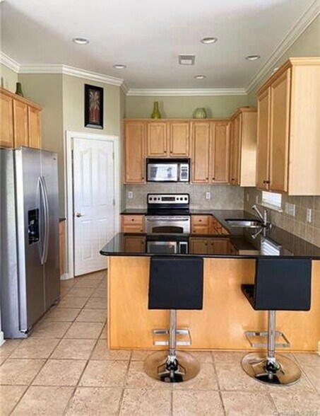 New refrigerator - 12015 Valley Oak St