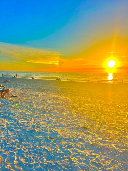 Building Photo - 914 8th St N