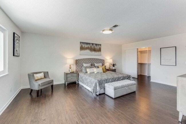 Building Photo - 36182 Magellan Dr