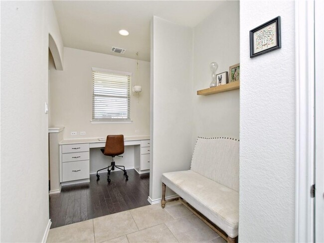 Building Photo - 177 Carlina Lp