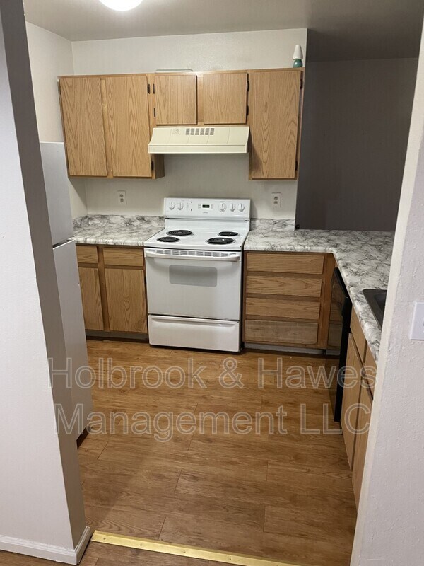 Building Photo - 4531 Boardwalk Dr