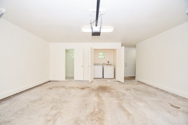 Building Photo - 3507 Mosley Ct