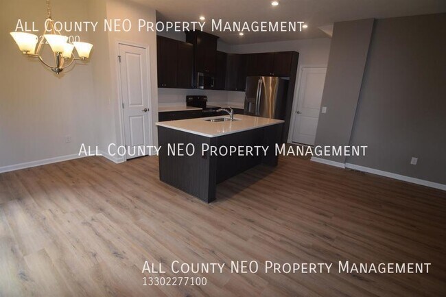 Building Photo - Stunning 3-Bedroom, 2.5-Bath Home in Stow!